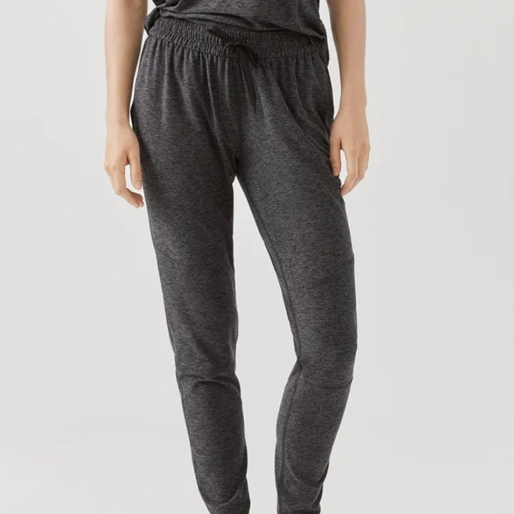 Outdoor Voices CloudKnit Sweatpant - Size S